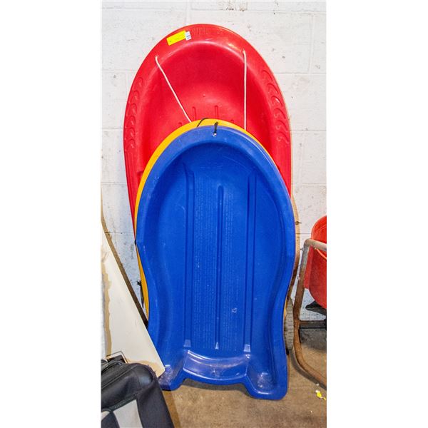 3 KIDS SLEDS