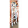 Image 1 : PAINTERS LADDER