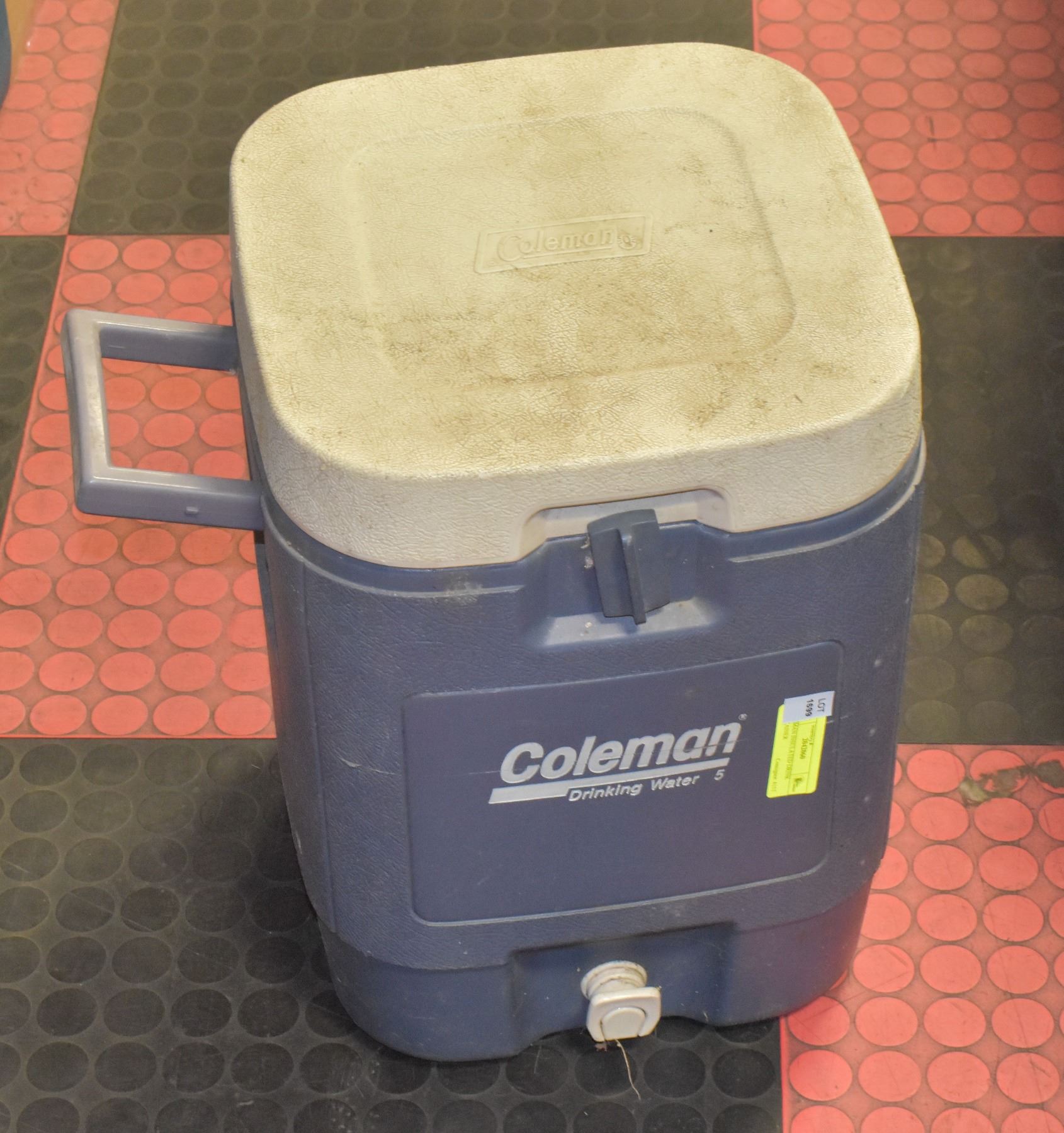 COLEMAN INSULATED DRINK CONTAINER