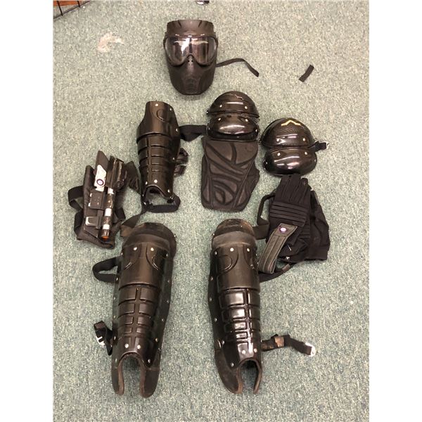 "Superheroes Show" shock trooper outfit - includes mask/ shoulder pads/ prop arm weapon/ shin pads &