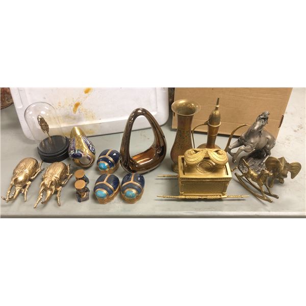 "The horror show" - Group of assorted brassware & decorative pcs - includes beetles / animal sculptu