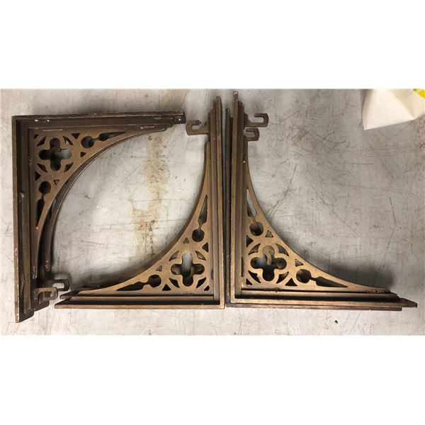 "The horror show" Group of 6 heavy duty corner shelf brackets