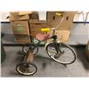 Image 1 : "The Horror Show" - Vintage rustic tricycle