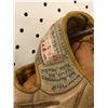 Image 2 : Group of 3 vintage baseball gloves
