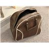 Image 2 : Brunswick Black Beauty bowling bowl with leather bag