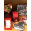 Image 2 : Group of assorted ring and jewelry boxes