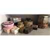 Image 1 : "Horror Show" - Large group of assorted vintage jewelry boxes/gift boxes etc. (approx. 14 pieces)