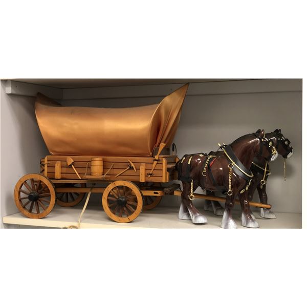 Rustic wooden horse drawn wagon lamp - handcrafted (needs reweaving)