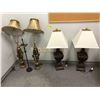 Image 1 : 2 pairs of table lamps w/ lamp shades and 1 chandelier/light fixtures