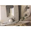 Image 4 : Group of kitchenware - includes Lean Mean Fat grilling machine/Black Decker toaster/Magic Chef toast