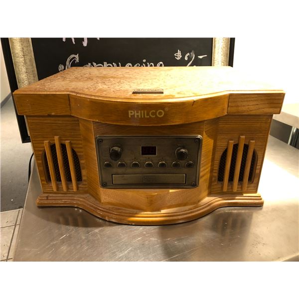 Philco turntable/CD/radio/cassette player