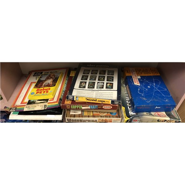 Large group of assorted vintage boardgames and puzzles