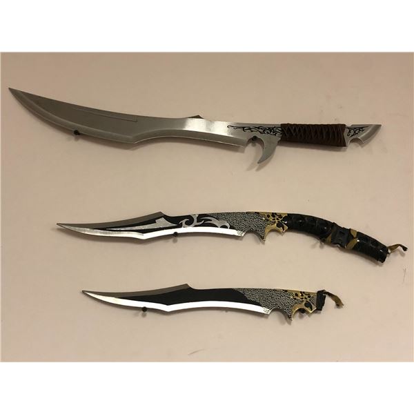 "Siren" - Group of 3 prop knives