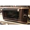 Image 1 : Microwave oven