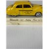 Image 9 : Atlas Battery Radio and a Solido Age D'or Chevrolet 1950 Sedan Taxi- Checker Cab