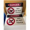 Image 2 : 3Ft. Tall Decorative Wood Totem Pole Plus 2 Danger Signs