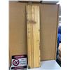 Image 3 : 3Ft. Tall Decorative Wood Totem Pole Plus 2 Danger Signs