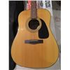 Image 2 : Fender SD-8S  Squier 6 String Acoustic Guitar w/ Case & Lessons