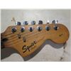 Image 8 : Fender Squier Strat 6 String Electric Guitar Affinity Series w/ Case & Cords