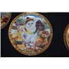 Image 13 : COLLECTION OF 8 INTERNATIONAL FAT CATS COLLECTOR PLATES & 2 FRANKLIN MINT PLATES (10 PCS)