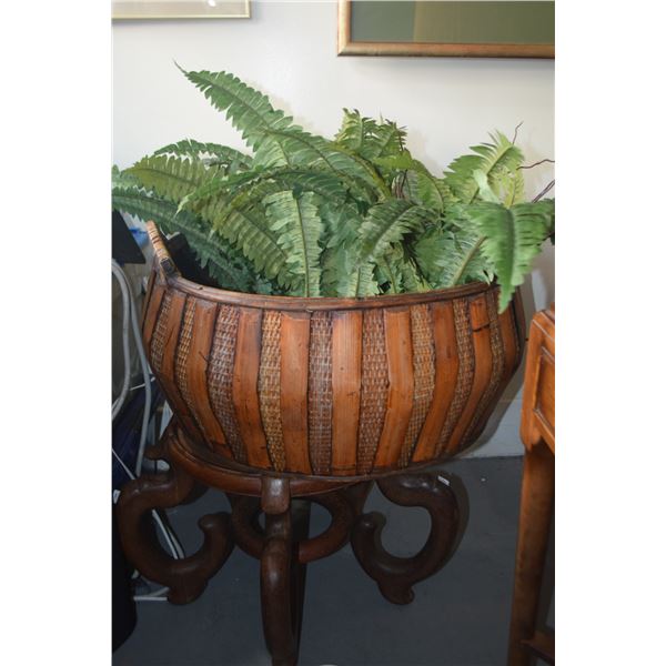 DECORATIVE PLANTER ON WOOD STAND