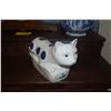 Image 5 : BLUE & WHITE PORCELAIN CAT FIGURES & VASE (3 PCS)