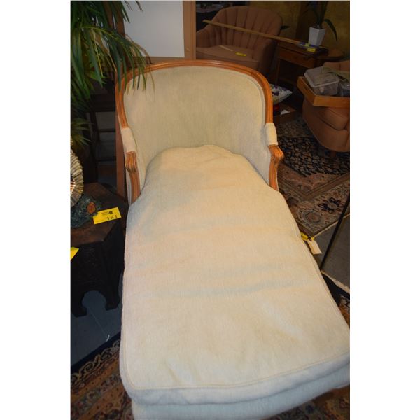 VINTAGE FRENCH UPHOLSTERED CHAISE LOUNGE, THE U FORM BACK W/MOLDED TOP RAIL & ARMS, RAISED ON CABRIO