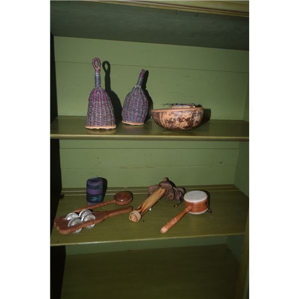 COLLECTION OF ASSORTED MUSICAL INSTRUMENTS (8 PCS)