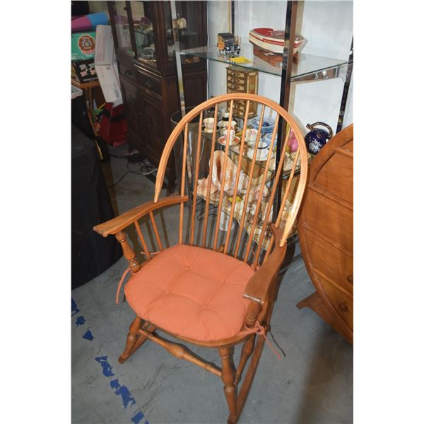 CLASSIC WINDSOR STYLE ROCKING CHAIR - McClain Auctions Hawaii