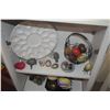 Image 2 : COLLECTION OF ASSORTED EGGS, BASKETS, EGG PLATE & EGG HOLDERS