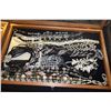 Image 1 : LARGE LOT: ASSORTED FASHION JEWELRY - NECKLACES
