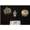 Image 3 : MIXED LOT: COLLECTION OF ASSORTED BOXES, RING HOLDER, PERFUME BOTTLE & BOTTLES OF GOLD FLECKS (14 PC