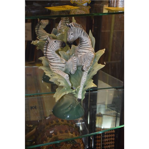 FRANZ COLLECTION ZEBRA FLOWER VASE (FZ00379)