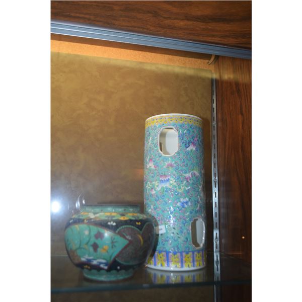 CHINESE POLYCHROME HAT STAND & JAPANESE CLOISONNE CACHE POT (2 PCS)