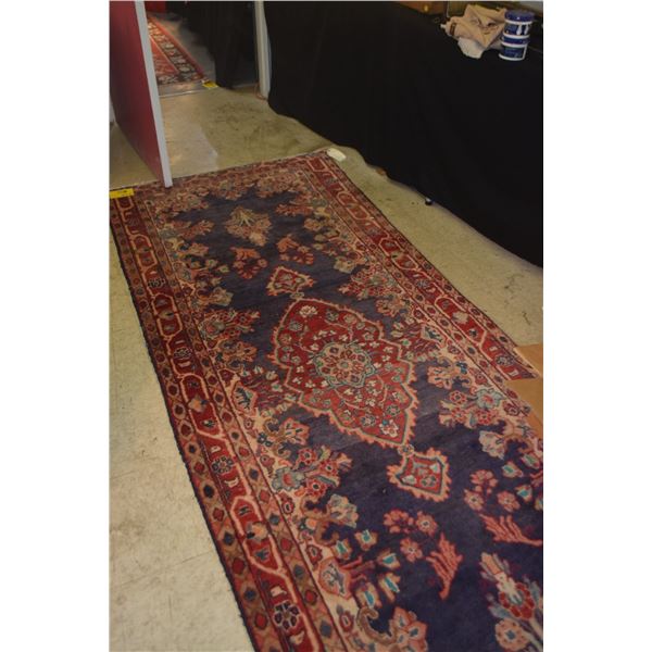 PERSIAN RUNNER (43" X 121")