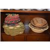 Image 1 : WOVEN TRIVETS & BASKETS (33 PCS)
