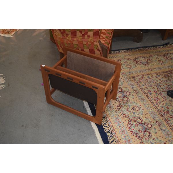 VINTAGE SALIN MOBLER DANISH MODERN TEAK & LEATHER MAGAZINE RACK
