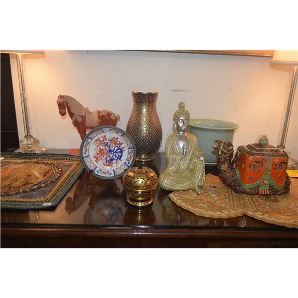 MIXED LOT: TEAPOT, VASE, TANG STYLE HORSE, PLANTER, PLATE & THAI BUDDHA (9 PCS)