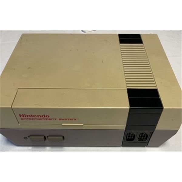 Nintendo console no cords and no controller