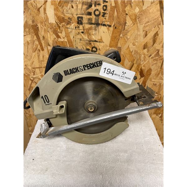 Black & Decker Saw