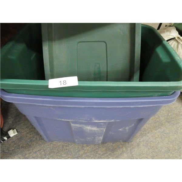 Rubbermaid plastic totes w/ lids