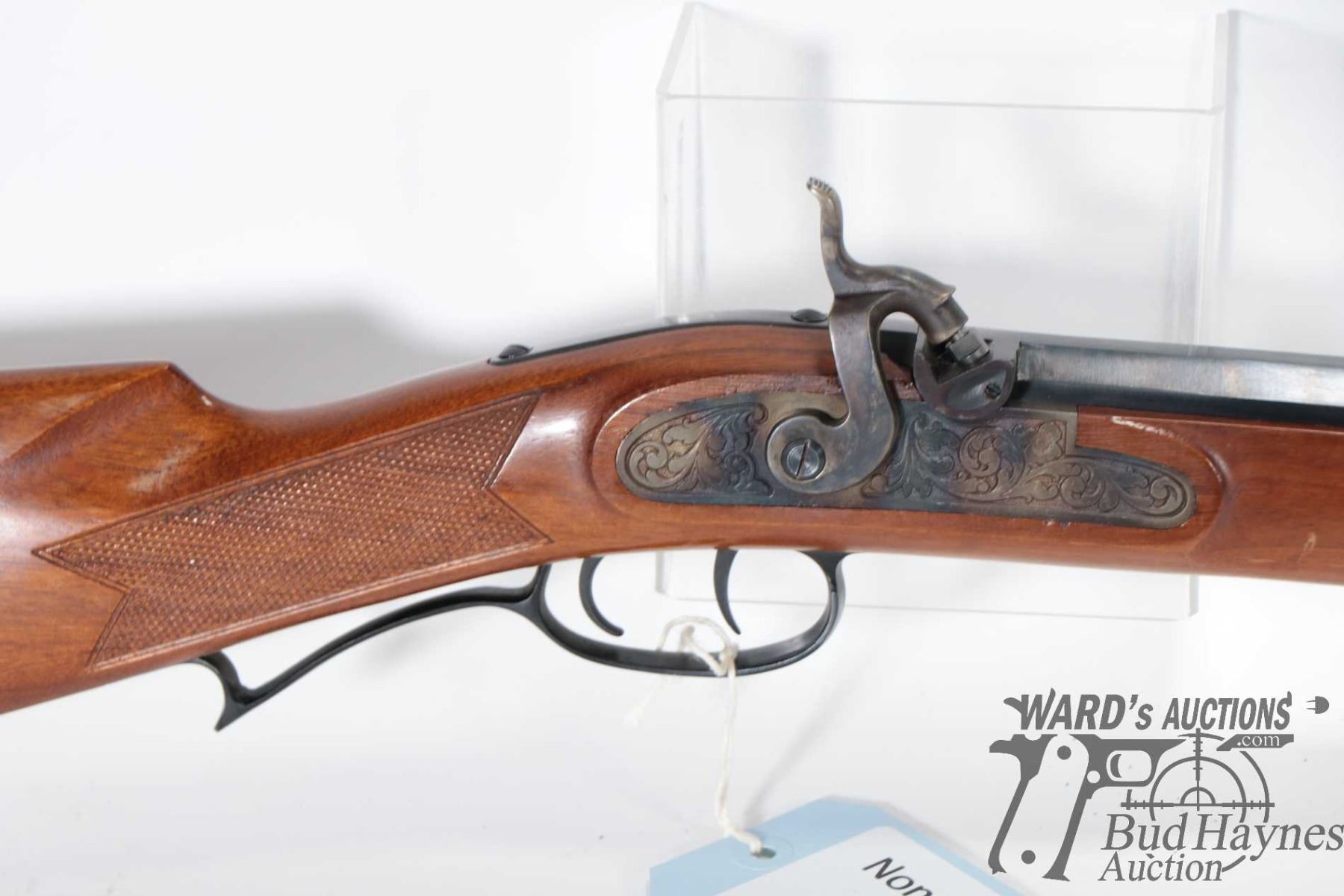 Non-Restricted rifle Investarms model Hawken, 45 Cal percussion Single ...