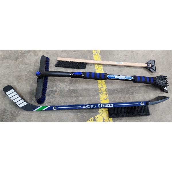 3 SNOWBRUSHES