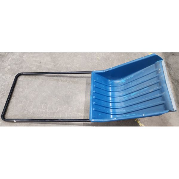 SNOW SLEIGH SHOVEL