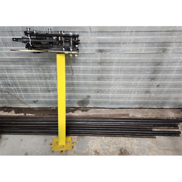 HEAVY DUTY PIPE BENDER W/ 18 PC ASST PIPE