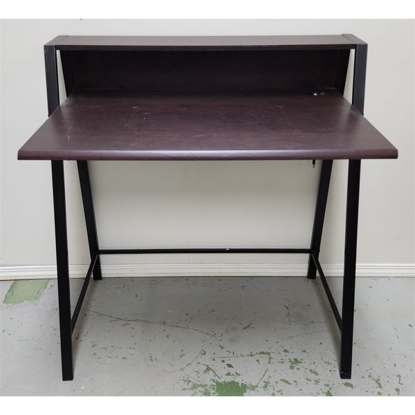 COMPUTER/LAPTOP DESK