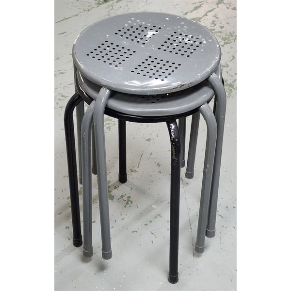 3 METAL STOOLS