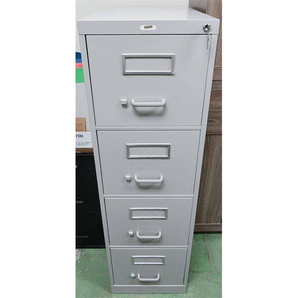 4 DRAWER FILING CABINET W/KEY