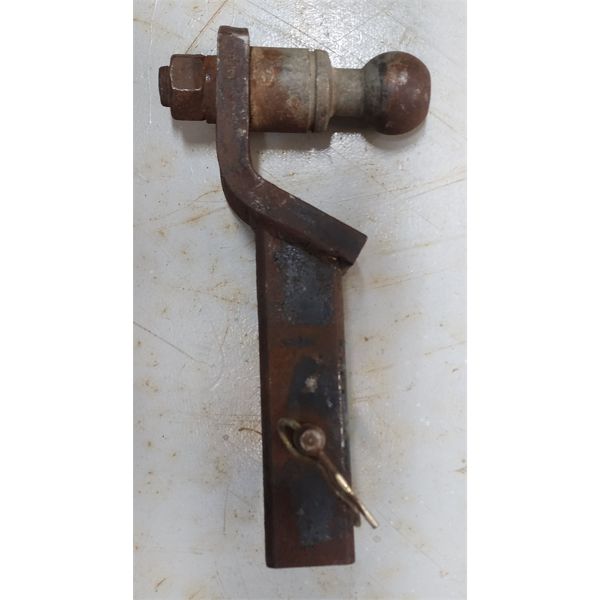 TRAILER BALL HITCH