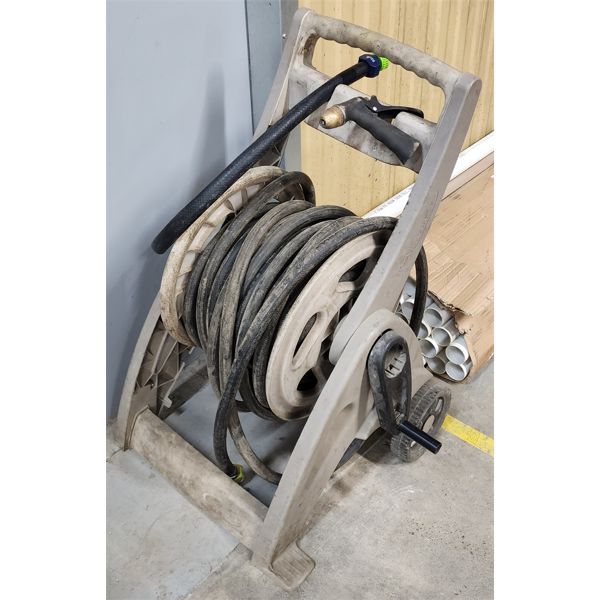 HOSE REEL W/ HEAVY DUTY COMMERCIAL HOSE & NOZZLE